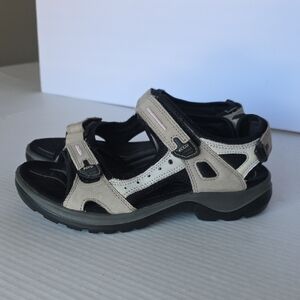 Ecco Women's adjustable Strap Sandals in Black and Cream Size 38